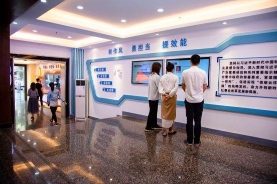 主題領航 奮進人社丨市人社局“走廊智慧課堂”有特色！