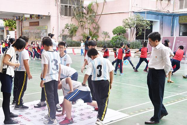 黨日活動(dòng)丨黨建“亮”起來