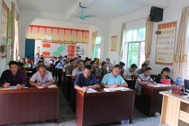 以黨建為引領守護平安家園