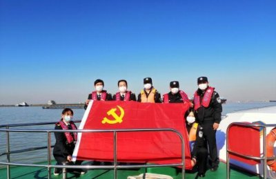 以黨建和業務深度融合推進模范機關建設